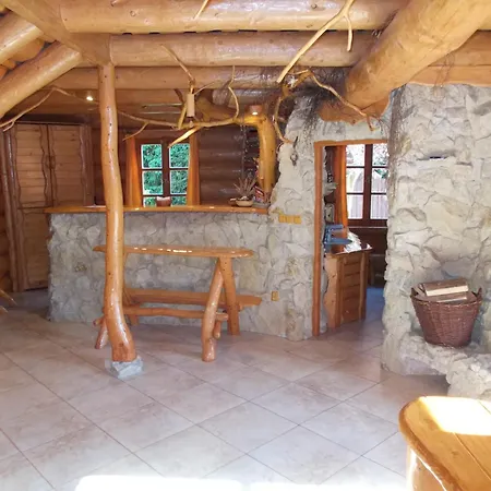 Sruby Suchy - Velky Srub Pro 9 Osob Tatil Evi *