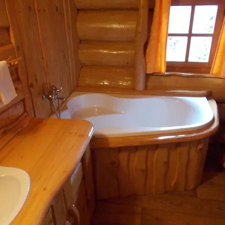 Sruby Suchy - Velky Srub Pro 9 Osob Tatil Evi *
