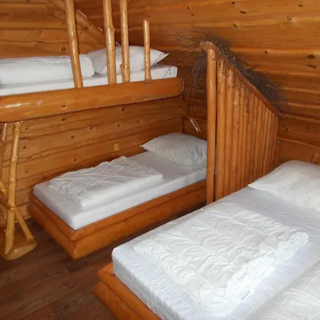 Sruby Suchy - Velky Srub Pro 9 Osob Tatil Evi *