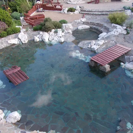 Sruby Suchy - Velky Srub Pro 9 Osob Tatil Evi Velenov