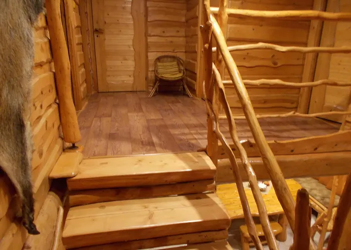 Sruby Suchy - Velky Srub Pro 9 Osob בית נופש Velenov